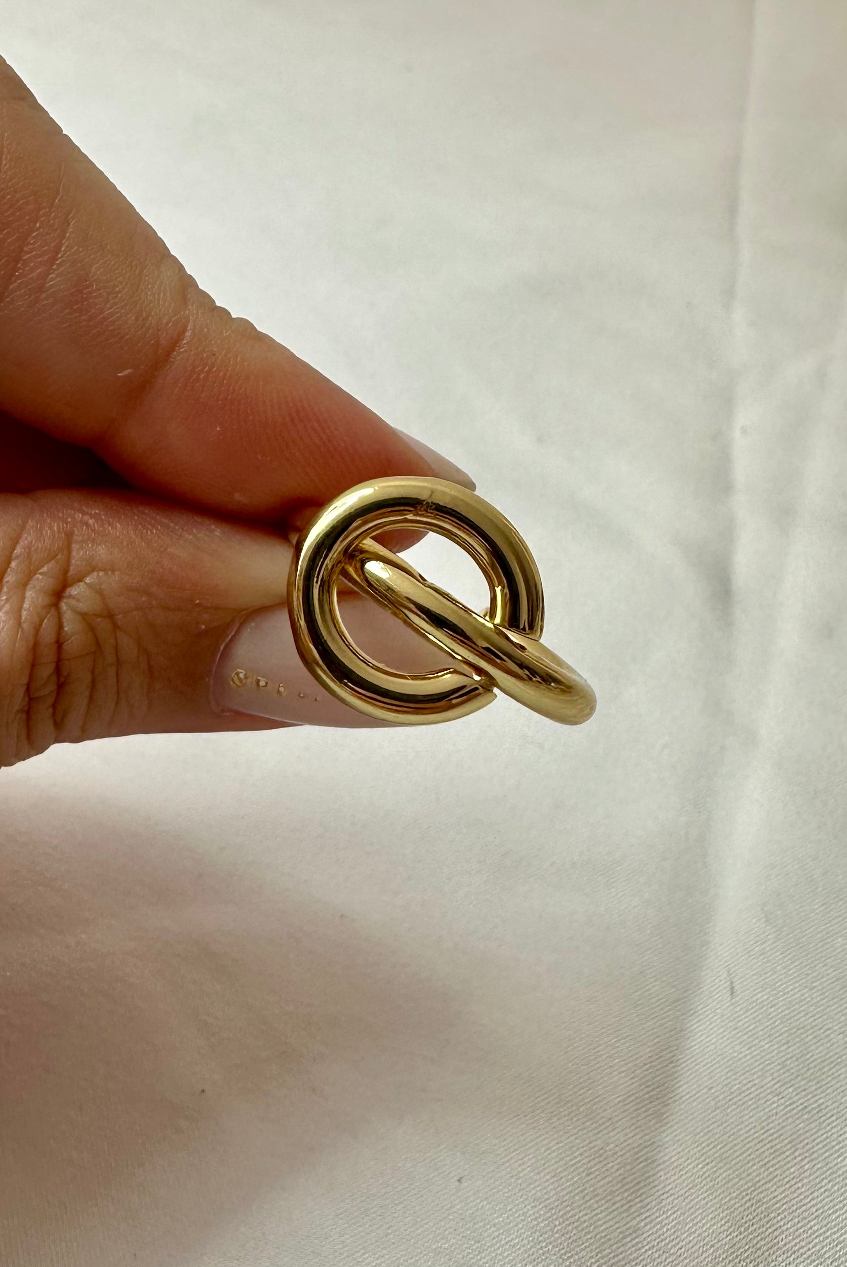 Anillo Ares
